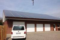 Garage mit Satteldach und Photovoltaikanlage (PV), 1 Garage fr Pferdeanhnger