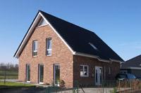 Einfamilienhaus Fertighaus mit Fronspieß in Nordhorn, Lingen, Emsland, Emsbüren, Dachschleppe, Putz - Klinker Kombi