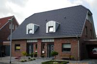 Doppelhaus Klassik bei Bocholt, Borken, Krüppelwalmdach, Gauben mit Zink-Verkleidung, farbige Fenster, Klinker