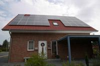 Doppelhaus Giebelständig bei Nordkirchen Kreis Coesfeld (Lüdinghausen, Selm), PV-Anlage, Erker, sichtbare Pfettenköpfe