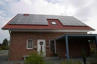 Doppelhaus Giebelstndig bei Nordkirchen Kreis Coesfeld (Ldinghausen, Selm), PV-Anlage, Erker, sichtbare Pfettenkpfe