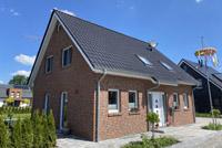 Einfamilienhaus Neubauhaus in Sassenberg bei Warendorf, KfW 55 EE, Klinker-Fassade, Dreigiebelhaus, Satteldacherker