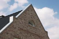 Schilddachgiebel Massivhaus Vrees im englischen Stil (Cloppenburg, Löningen, Werlte, Emsland), 4 Giebel, Klinkerornamente