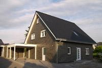 KfW 55 Effizienzhaus in Greven, Erdwärme, kontrollierte Wohnraumlüftung mit Wärmerückgewinnung, Carport