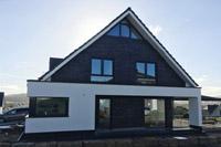 Modernes Haus mit Satteldach Massivhaus NRW - zwo ARCHITEKTEN