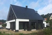Modernes Satteldach Wohnhaus, Einfamilienhaus mit Satteldach, Klinker- Putz- Kombinationsfassade, Erdwärme, Terrassenüberdachung, Freisitz